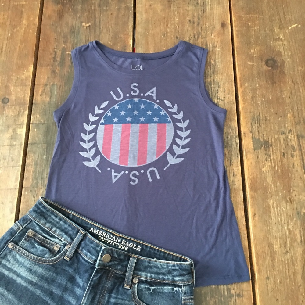 USA sleeveless top